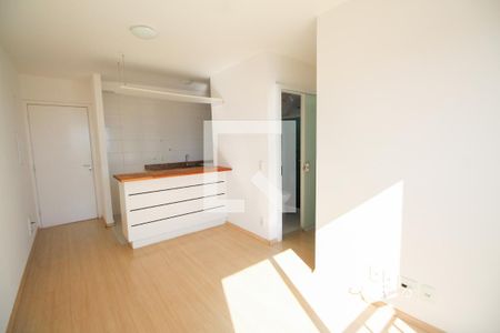 Sala de apartamento para alugar com 2 quartos, 43m² em Estância Jaraguá, São Paulo
