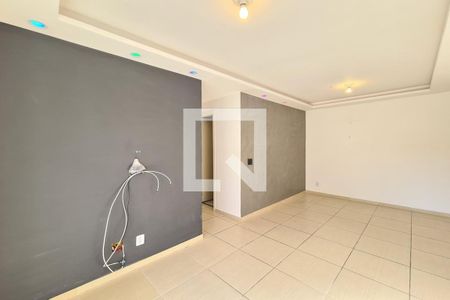 Sala de apartamento para alugar com 3 quartos, 55m² em Engenho da Rainha, Rio de Janeiro