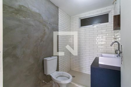 Banheiro de kitnet/studio para alugar com 1 quarto, 30m² em Centro, Campinas
