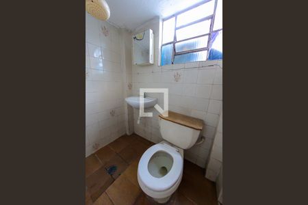 Casa à venda com 115m², 2 quartos e 2 vagasBanheiro do Porao 