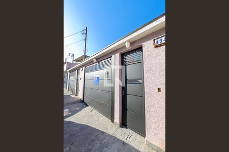 Casa à venda com 115m², 2 quartos e 2 vagasFachada 