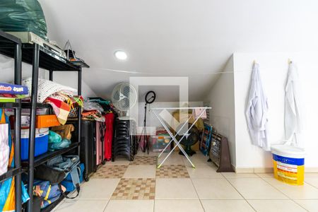 Casa à venda com 128m², 3 quartos e 2 vagasSotão