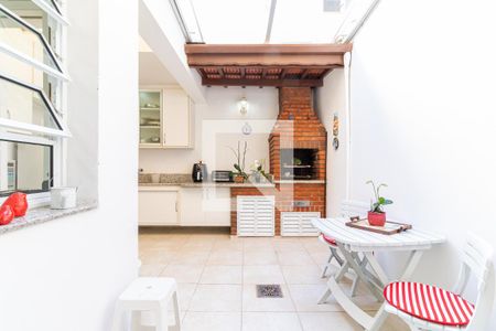 Casa à venda com 128m², 3 quartos e 2 vagasVaranda Gourmet