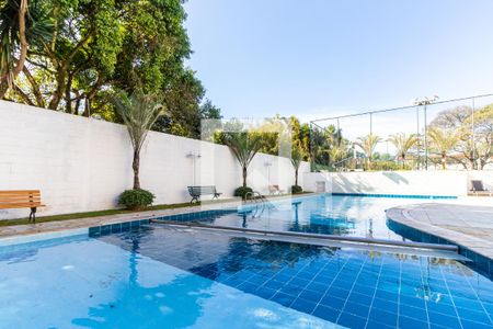 Casa à venda com 128m², 3 quartos e 2 vagasÁrea comum - Piscina