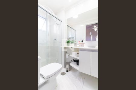 Casa à venda com 128m², 3 quartos e 2 vagasBanheiro da Suíte 2