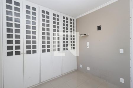 Apartamento à venda com 73m², 3 quartos e 1 vagaQuarto 2 - Armários