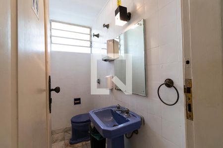 1o. Andar - Lavabo de casa à venda com 7 quartos, 400m² em Vila Mariana, São Paulo