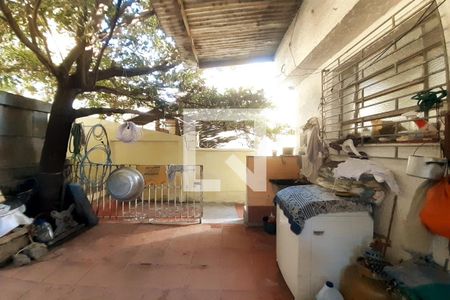 Casa à venda com 400m², 6 quartos e 2 vagas Casa à venda com 400m², 6 quartos e 2 vagasÁrea de Serviço