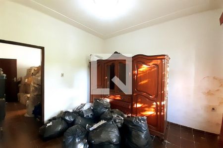 Casa à venda com 400m², 6 quartos e 2 vagas Casa à venda com 400m², 6 quartos e 2 vagasQuarto 4