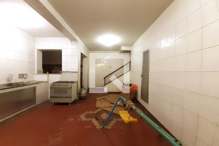 Casa à venda com 400m², 6 quartos e 2 vagas Casa à venda com 400m², 6 quartos e 2 vagasCozinha 1