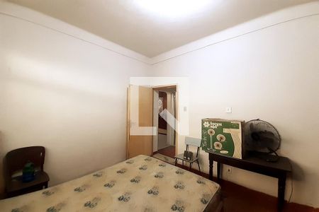 Casa à venda com 400m², 6 quartos e 2 vagas Casa à venda com 400m², 6 quartos e 2 vagasQuarto 5