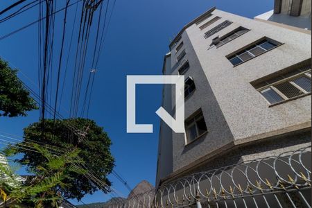 Apartamento à venda com 80m², 2 quartos e 1 vagaFachada