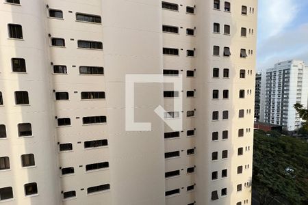 Apartamento à venda com 215m², 4 quartos e 3 vagasVista