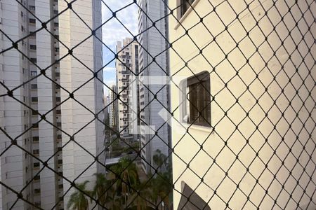 Apartamento à venda com 215m², 4 quartos e 3 vagasVista