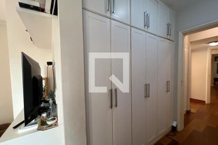 Apartamento à venda com 215m², 4 quartos e 3 vagasSuíte 3