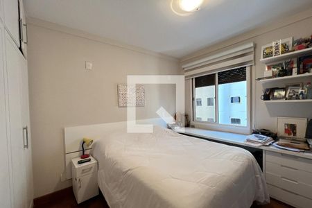 Apartamento à venda com 215m², 4 quartos e 3 vagasSuíte 1