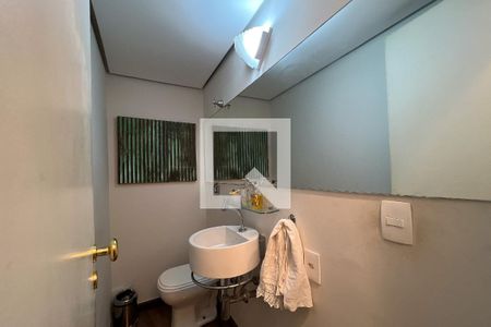 Apartamento à venda com 215m², 4 quartos e 3 vagasLavabo