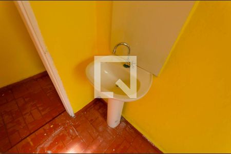 Casa para alugar com 100m², 2 quartos e sem vaga Casa para alugar com 100m², 2 quartos e sem vagaBanheiro