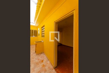Fachada de casa para alugar com 2 quartos, 100m² em Parque Císper, São Paulo
