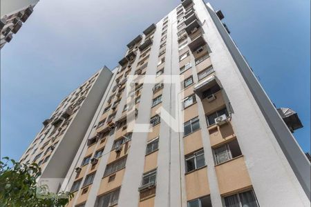 Apartamento à venda com 70m², 2 quartos e 1 vagaFachada