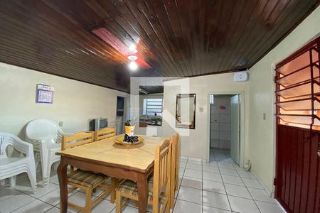 Casa à venda com 150m², 3 quartos e 1 vagaSalão de Festas