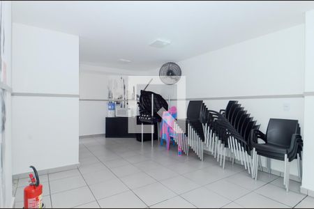 Apartamento à venda com 57m², 2 quartos e sem vagaÁrea comum - Salão de festas