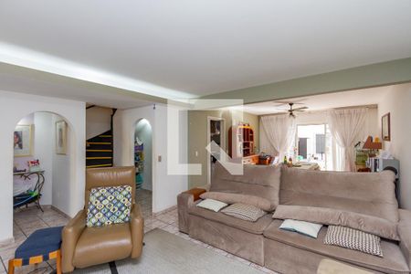 Sala de casa à venda com 3 quartos, 167m² em Vila Cordeiro, São Paulo