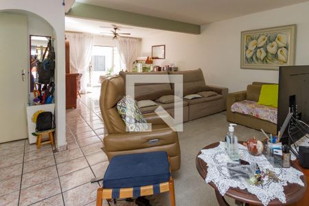 Sala de casa à venda com 3 quartos, 167m² em Vila Cordeiro, São Paulo