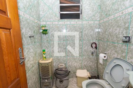 Casa à venda com 340m², 5 quartos e 3 vagasBanheiro de serviço