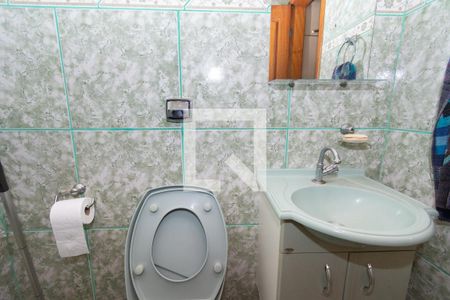 Casa à venda com 340m², 5 quartos e 3 vagasBanheiro de serviço