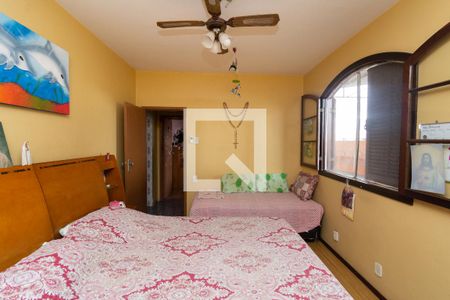 Casa à venda com 340m², 5 quartos e 3 vagasSuíte 1