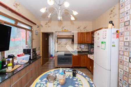 Casa à venda com 340m², 5 quartos e 3 vagasCozinha