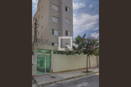 Apartamento para alugar com 80m², 3 quartos e 2 vagasFachada