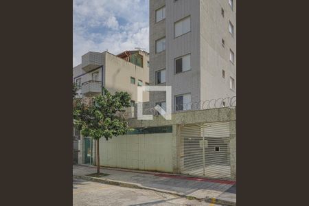 Apartamento para alugar com 80m², 3 quartos e 2 vagasFachada