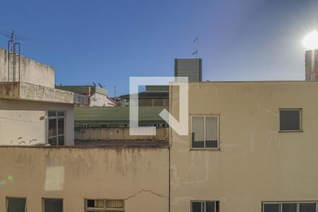 Vista da Sala de apartamento para alugar com 3 quartos, 80m² em Santa Efigênia, Belo Horizonte