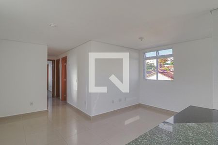 Sala de apartamento para alugar com 3 quartos, 80m² em Santa Efigênia, Belo Horizonte