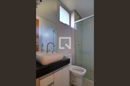 Apartamento para alugar com 80m², 3 quartos e 2 vagasBanheiro do Quarto Suíte 