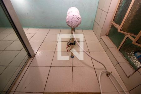 Casa à venda com 99m², 2 quartos e 1 vaga Casa à venda com 99m², 2 quartos e 1 vagaBanheiro