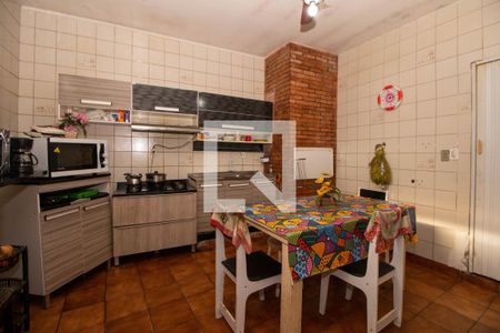 Casa à venda com 99m², 2 quartos e 1 vaga Casa à venda com 99m², 2 quartos e 1 vagaCozinha