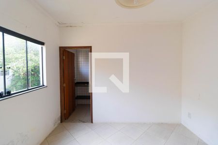 Casa à venda com 150m², 3 quartos e 5 vagasSuíte da  Edícula 01