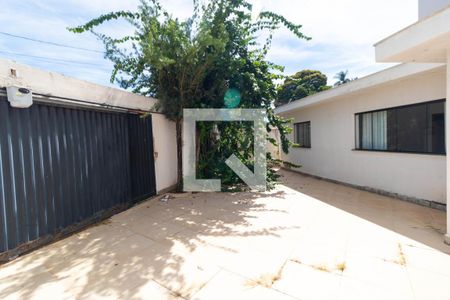 Casa à venda com 150m², 3 quartos e 5 vagasQuintal