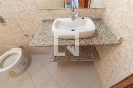 Casa à venda com 150m², 3 quartos e 5 vagasBanheiro