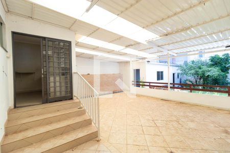 Casa à venda com 150m², 3 quartos e 5 vagasVaranda