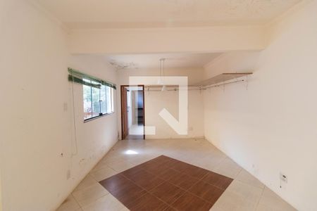 Casa à venda com 150m², 3 quartos e 5 vagasSala da  Edícula 01