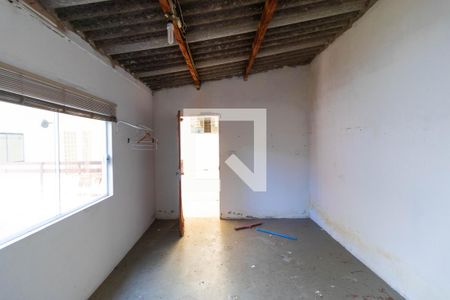 Casa à venda com 150m², 3 quartos e 5 vagasEdícula 02