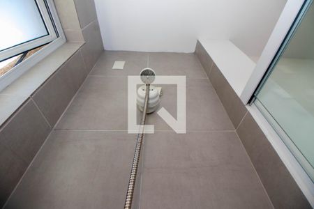 Apartamento à venda com 55m², 2 quartos e sem vaga Apartamento à venda com 55m², 2 quartos e sem vagaBanheiro