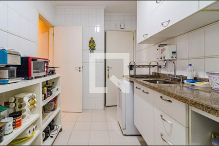 Apartamento para alugar com 90m², 2 quartos e 2 vagas Apartamento para alugar com 90m², 2 quartos e 2 vagasCozinha