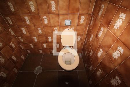 Casa à venda com 165m², 3 quartos e 2 vagasBanheiro 3 social