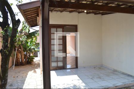 Corredor de casa para alugar com 2 quartos, 110m² em Vila Trinta E Um de Março, Campinas
