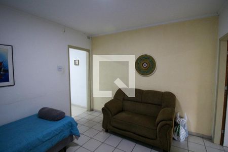 Sala de Estar de casa à venda com 2 quartos, 137m² em Vila Mafra, São Paulo